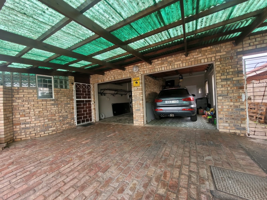 1 Bedroom Property for Sale in Aston Bay Eastern Cape